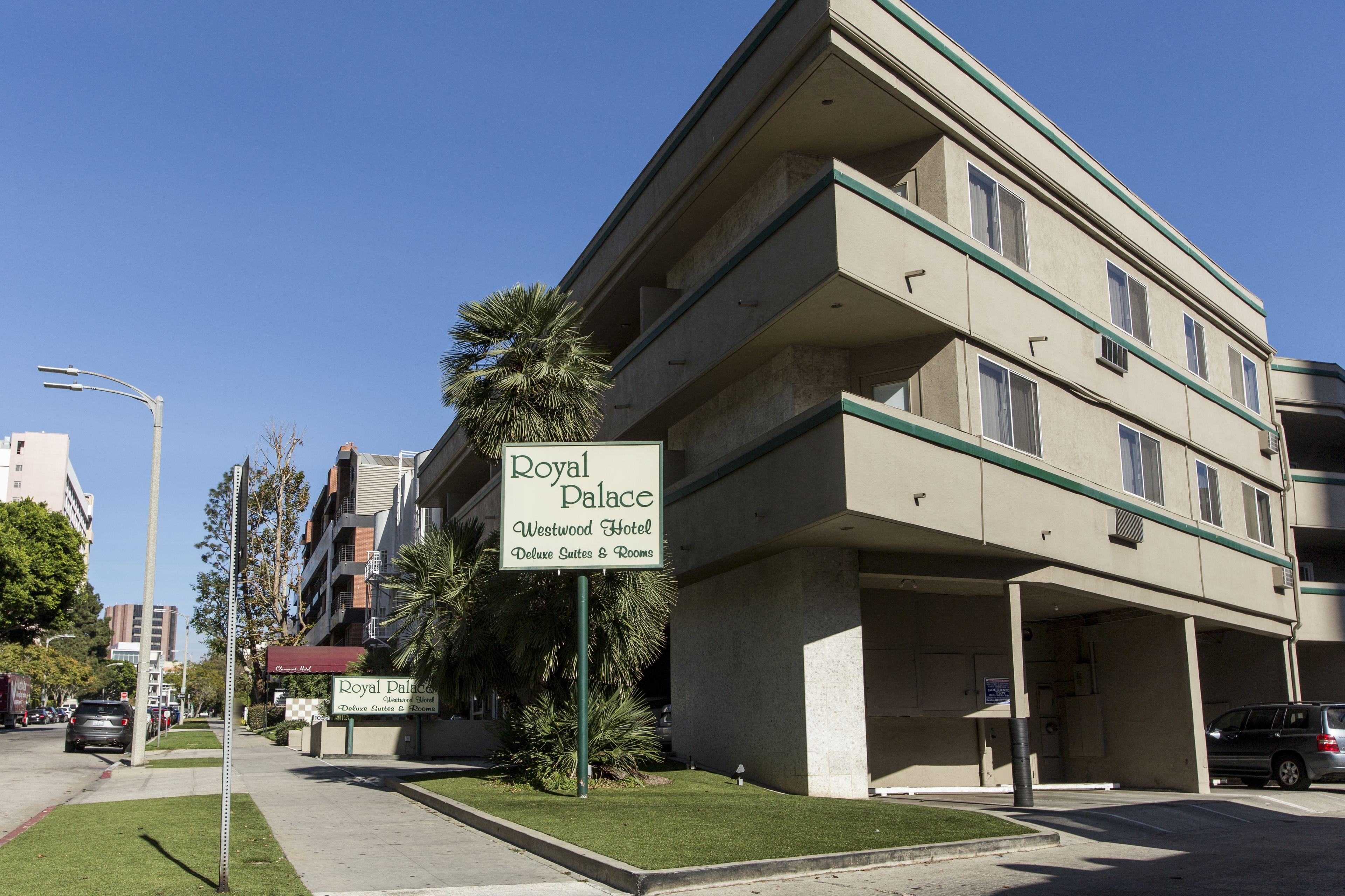 Royal Palace Westwood Hotel, Los Angeles